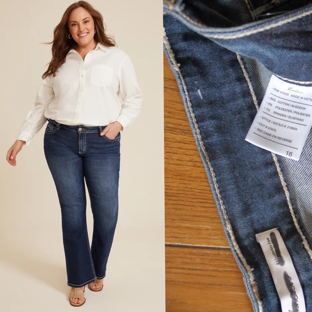 KanCan NWOT Plus Size Dark Mid Rise Bootcut Jeans 16